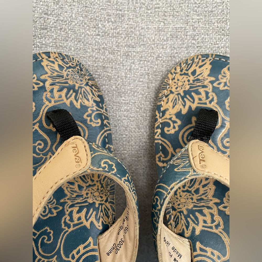 Teva Women's Habit River Green Floral Tan Leather Thong Sandals Size 8 - Picture 2 of 4